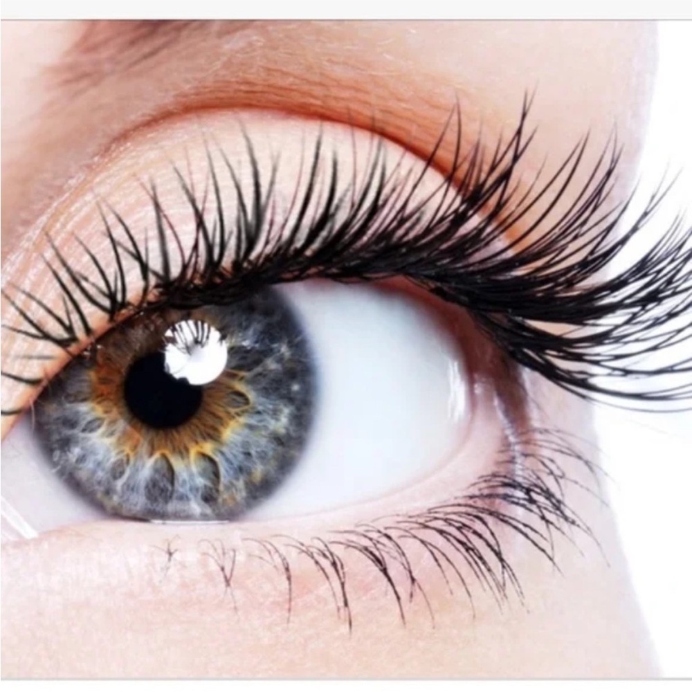Dr. Lili Fan Probiotic Eyebrow Enhancer - Picture 3 of 3